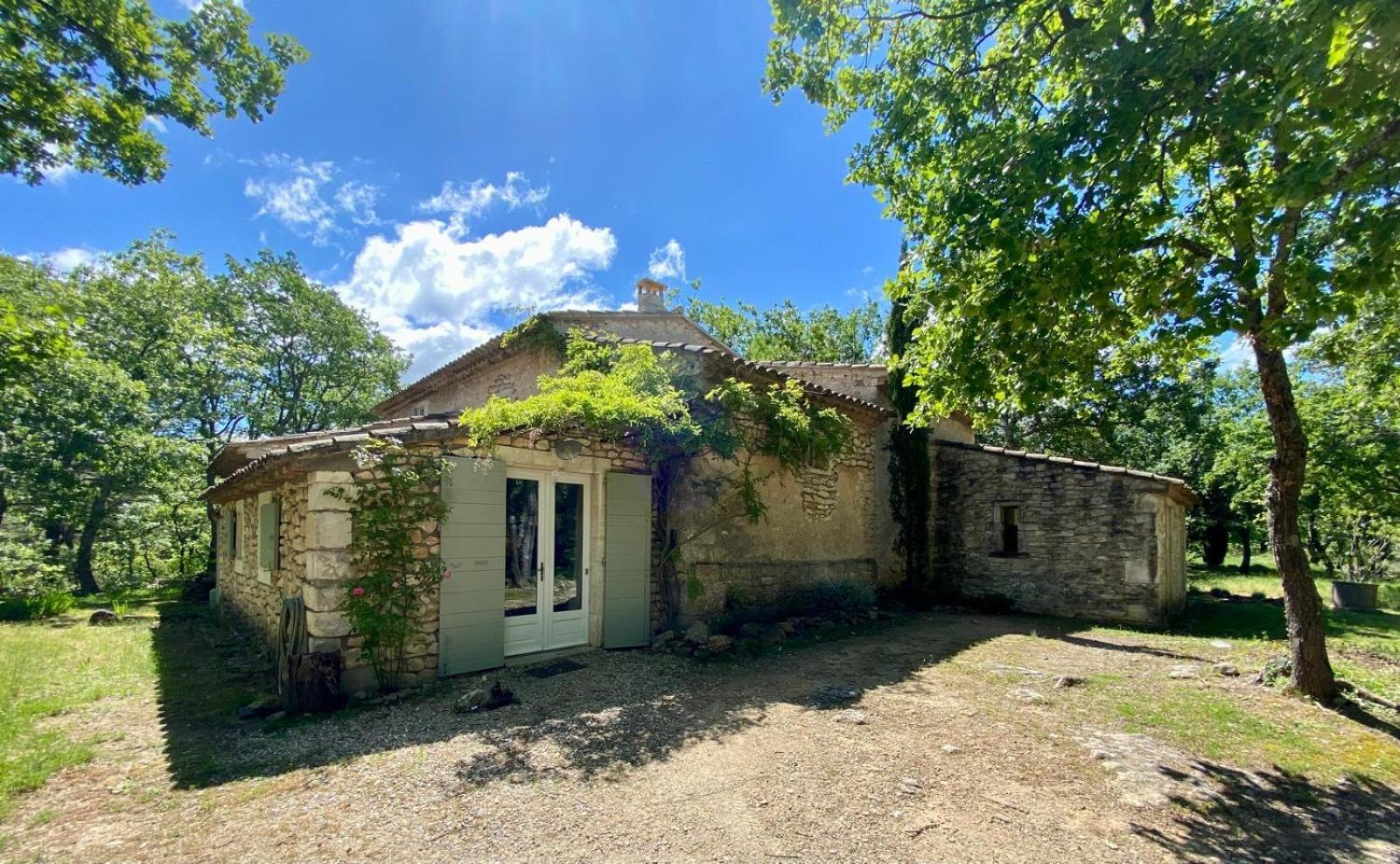 La Bastide Des Chenes Lacoste Villa Lacoste  Exterior photo